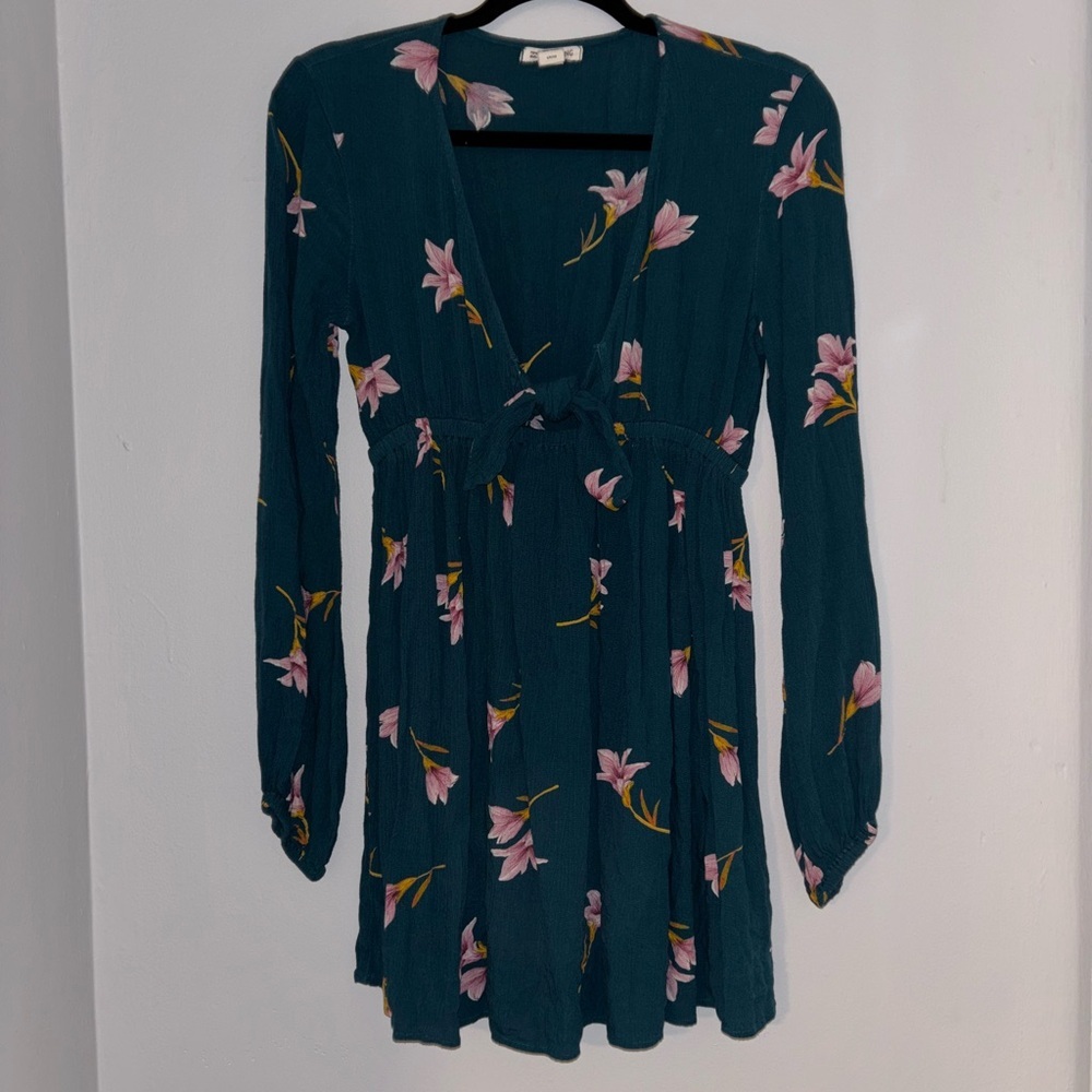 Billabong Dark Teal Dress with Pink Floral Pattern tie front